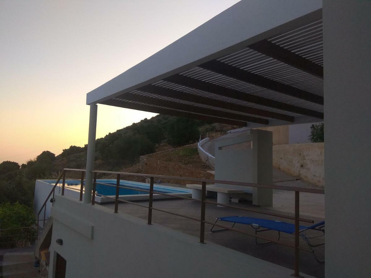 Villa Gusta Tholos  외부 사진